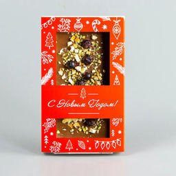 Молочный шоколад с апельсином, чёрной смородиной и фисташками, красная коробочка #4, 85гр