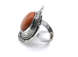 Крупный перстень с авантюрином 26*37мм в ювелирном сплаве