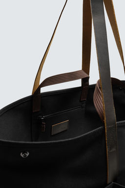 BOLSO SHOPPER DETALLES PIEL AARON LEVINE X ZARA / Negro фото 7