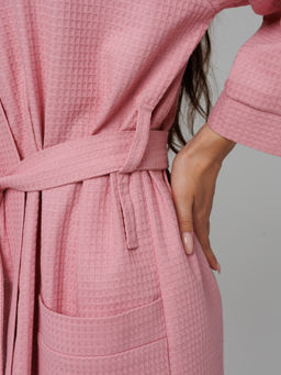 Женский укороченный вафельный халат с планкой пудрово-розовый В-11 (102) - Росхалат фото 7
