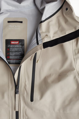 Chaqueta shell de triple capa en StormMove - H&m фото 11