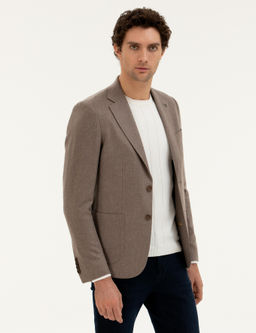 Светло-коричневая кашемировая куртка приталенного кроя