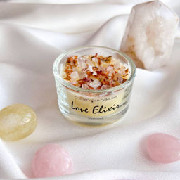 Свеча Love Elixir "Любовь" Розовый кварц, Роза (привлечение любви)