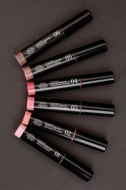 Блеск для губ 06 Тёмный нюд SIBERINA