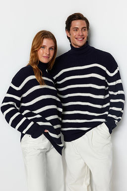 Lacivert Casual Unisex Oversize Fit Geni_ Kal_p _izgili Triko Kazak TMNAW24KZ00017