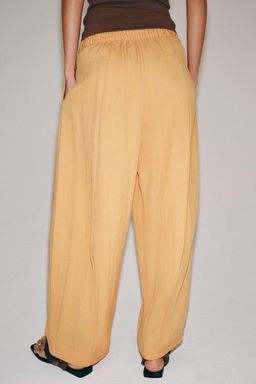 PANTAL?N BARREL FLUIDO ZW COLLECTION / Melocot?n - Zara фото 3