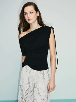 Асимметричная футболка из модала / Zarina