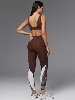 Топ-бра спортивный с чашками