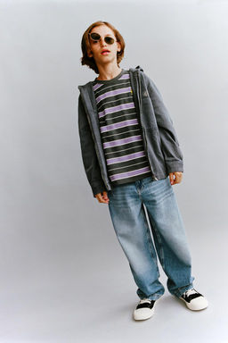 STRIPED EMBROIDERED T-SHIRT