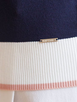 Джемпер с V-вырезом с коротким рукавом из вискозы