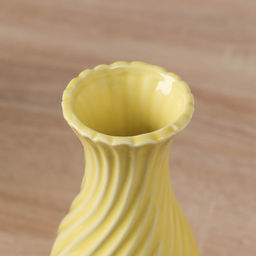 Ваза Олвен, талия, 18?7.5 см, керамика, жёлтый