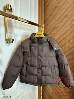 Куртка весенняя с капюшоном