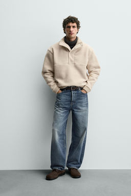 CONTRAST FAUX SHEARLING SWEATSHIRT
