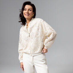 Бомбер с вышивкой, Секрет смелости (айвори)