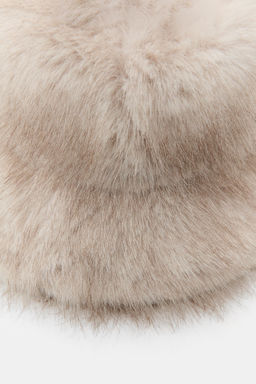 SHEEPSKIN BUCKET HAT - Zara фото 6
