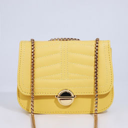 Сумка-мессенджер на клапане, цвет жёлтый