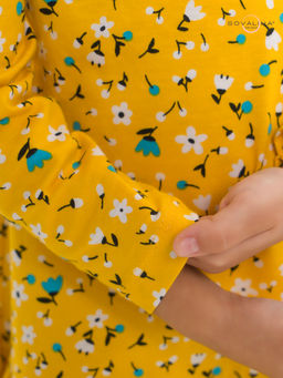 Платье Алиса дл/р цветы на горчице - Sovalina фото 29