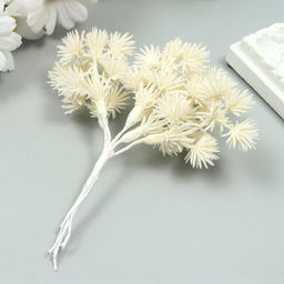 Цена за 10 шт. Искусственное растение для творчества «Еловые шарики» 1 букет=6 веточек белый 14 см