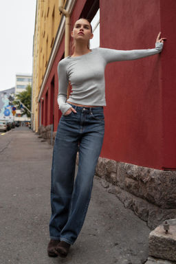 RIBBED BOAT NECK T-SHIRT - Zara фото 11