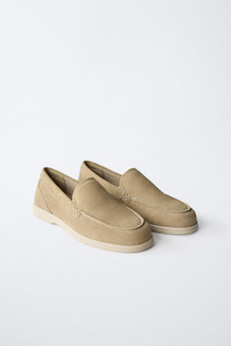 SPLIT SUEDE DECK SHOES