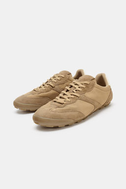 SOFT RUNNING TRAINERS