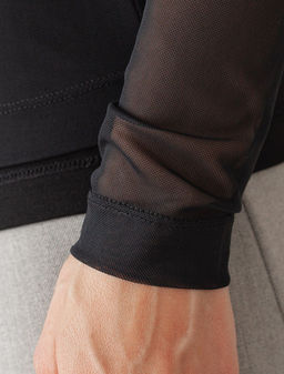 D29.277 Блузка женская черный