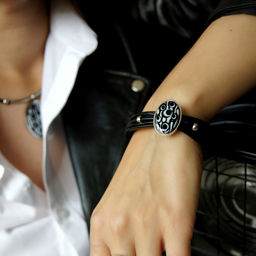 Браслет из муранского стекла