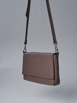 Сумка кожаная на плечо Deboro 30181 тауп