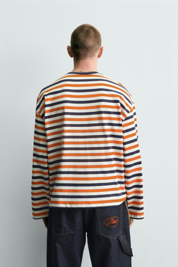 CAMISETA JACQUARD RAYAS PARCHE / rayas