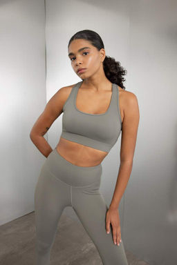 DeFactoFit Бюстгальтер с круглым вырезом