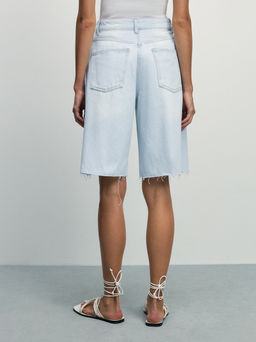 Джинсовые шорты-бермуды с разрывами / Zarina  фото 5