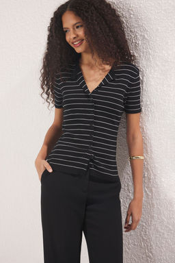 Trendyolmilla Lacivert Bisiklet Yaka Triko Ince Bluz TWOSS25BZ00300