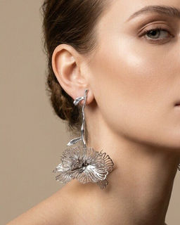 Стильные серьги