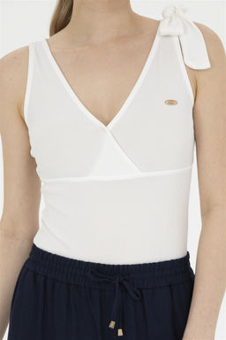 Женская белая футболка с v-образным вырезом Неожиданная скидка в корзине - U.s. polo assn фото 6