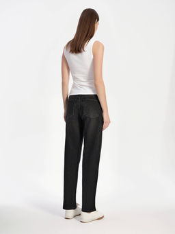 CONTE Чёрные джинсы Basic relaxed с эффектом потёртостей из eco-friendly денима CON-832 washed black - Conte elegant фото 3