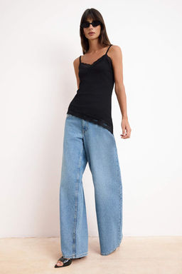 Siyah V Yaka Kolsuz Dantel Detayl? Soft Touch Orme Bluz TWOSS26BZ00661 - Trendyolmilla фото 2