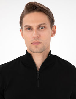 Siyah Slim Fit Fermuarl_ Dik Yaka Triko Kazak
