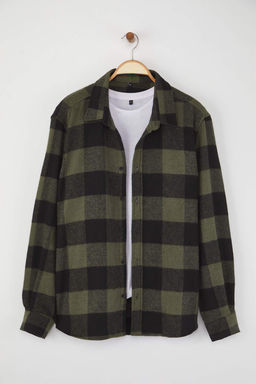 TRENDYOL MAN Buyuk Beden Regular Fit Siyah K?sl?k Kareli Oduncu Gomlek TMNAW25AX00008