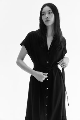 Vestido camisero con cintur?n de anudar - H&m фото 3