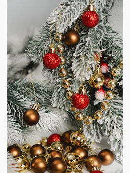 Ёлочные игрушки Малышки в шарике, шары новогодние, d=2.5 см, набор 40 шт., красный/золотистый - Зимнее волшебство фото 3