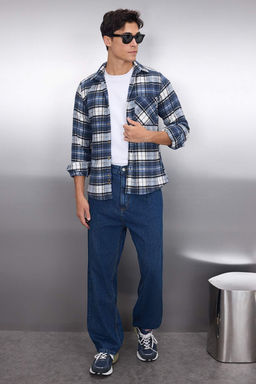TRENDYOL MAN Mavi Slim Fit K?sl?k Kareli Ekose Oduncu Gomlek TMNAW22GO0090