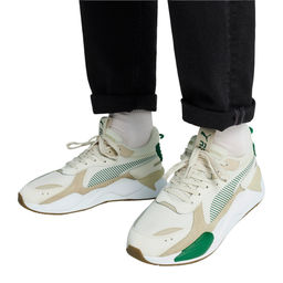 Кроссовки взрослые