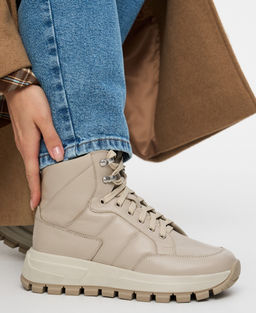 Кроссовки женские MOON Артикул 696203СП