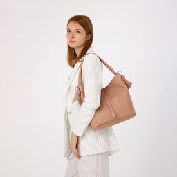 Сумка - мешок женская на молнии, 33×33 см, розовая