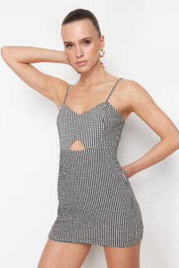 TRENDYOLMILLA Yesil Kareli Pencere Detayl? Ask?l? Mini Dokuma Tulum TWOSS22TU0277  фото 16