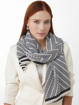 Большой, мягкий, тонкий и очень нежный двусторонний палантин с рисунком