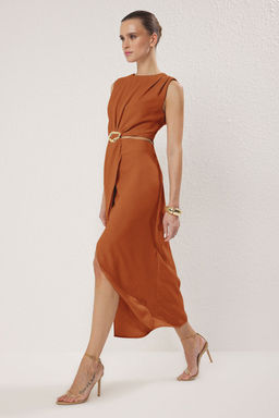 TRENDYOLMILLA Yag Yesili A Kesim Cut Out ve Aksesuar Detayl? Maxi Dokuma Krep Elbise TWOSS25EL00017 фото 41