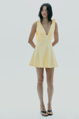 CONTRASTING SHORT DRESS WITH BOWS - Zara фото 18
