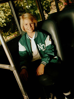 Okul Yolunda ?st?nden ??kmayacak Mont