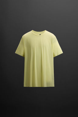 LIGHTWEIGHT TECHNICAL T-SHIRT - Zara фото 8
